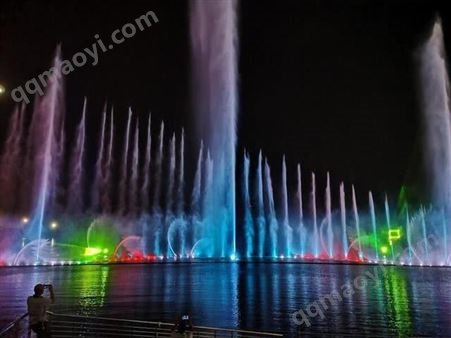 專業生產 音樂漂浮噴泉 七色燈光園林觀景 景區吶喊