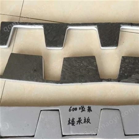 齐全750屋面金属风堵_安晟_屋脊防水泡沫堵头_报价现货